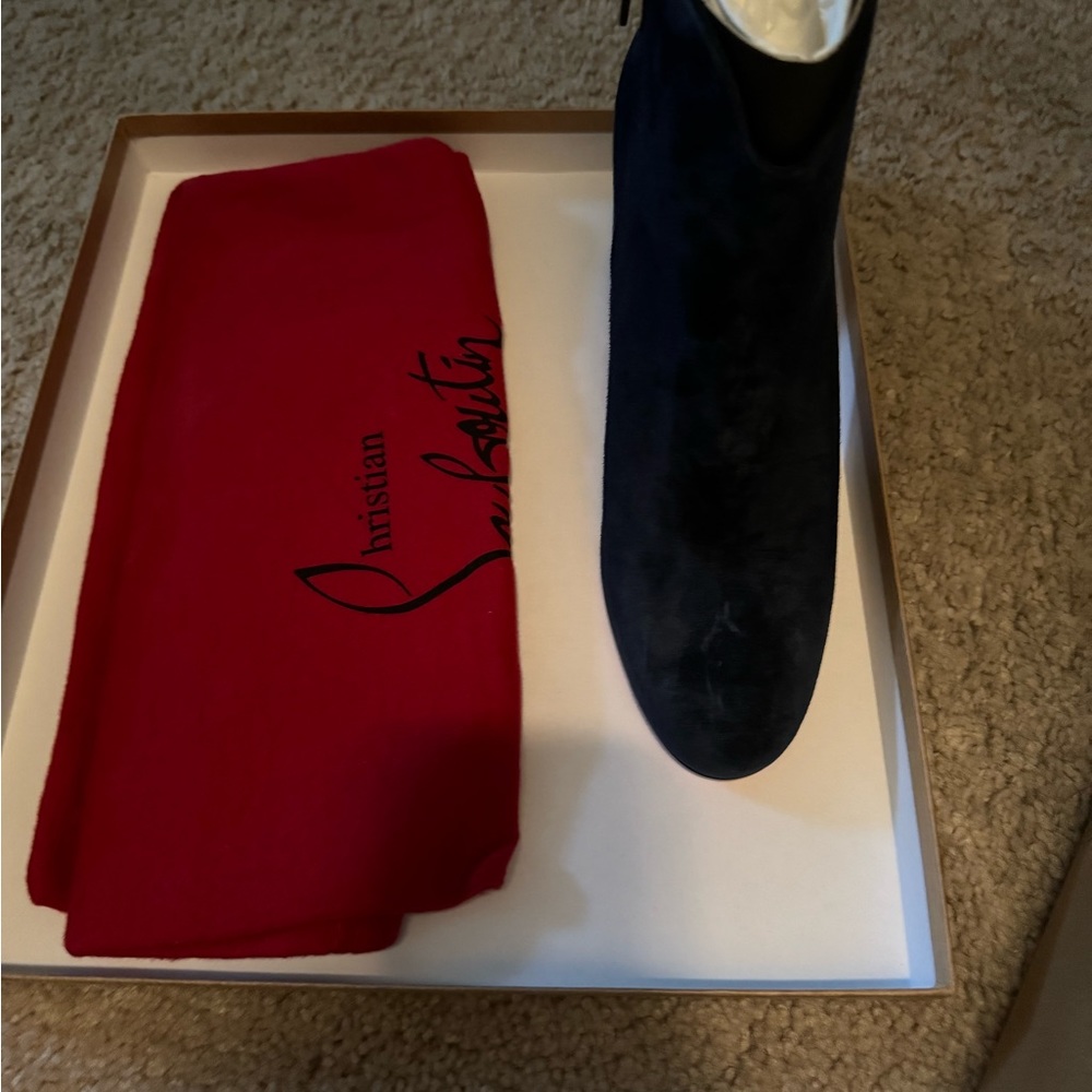 Authentic Christian Loubotin Castarika Navy suede boot - Picture 7 of 16